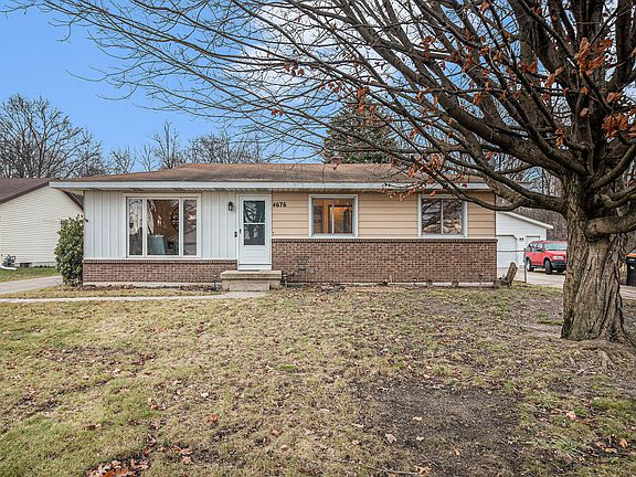 3rd image of 4676 Flying Eagle Dr SE
