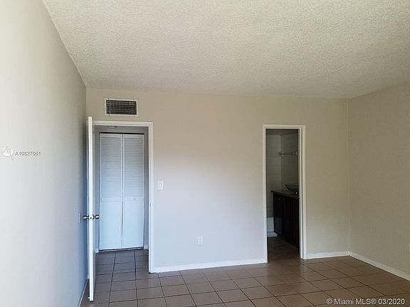 4th image of 9240 Fontainebleau Blvd APT 201