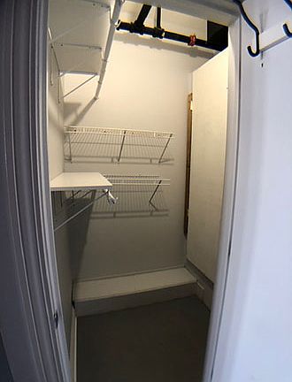 4th image of 309 Delaware St APT 408