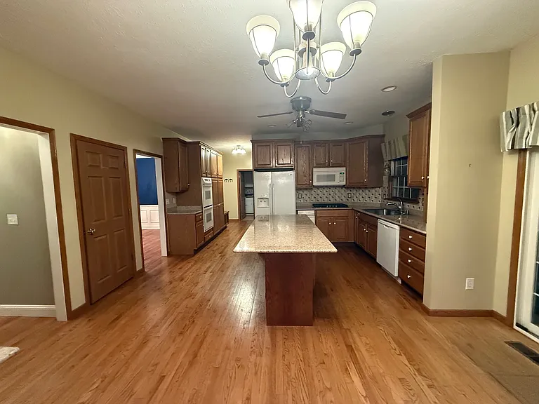 2764 Rising Meadow Dr — Photo 7