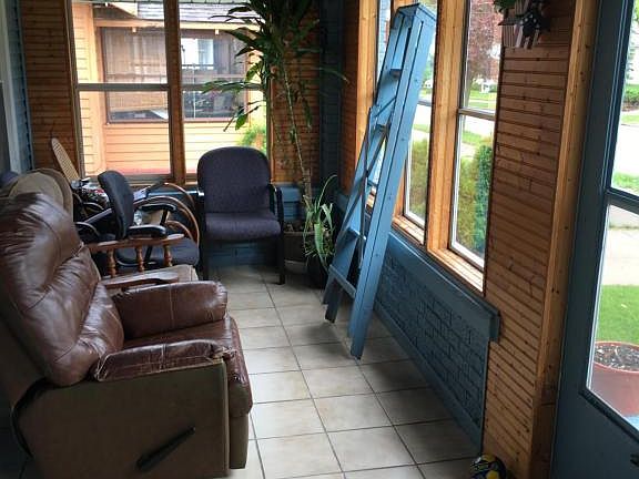 4th image of 1853 Ruby Ave SE