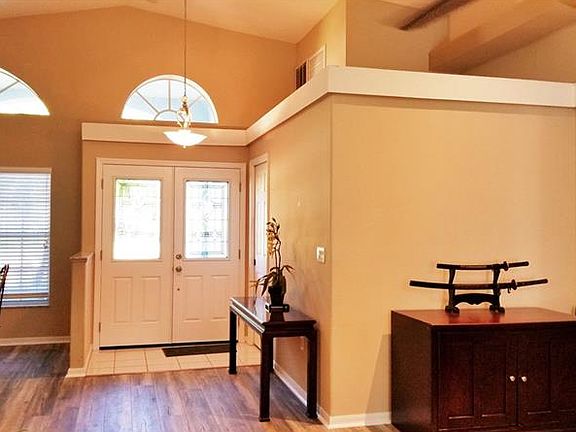 4th image of 13337 Wrenwood Cir