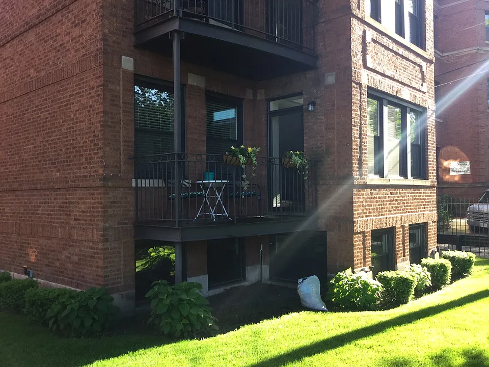 1333 W North Shore Ave #1N