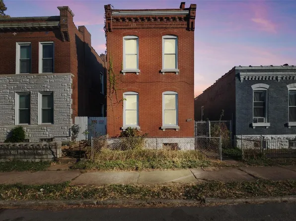 2845 Chippewa St, Saint Louis, MO 63118