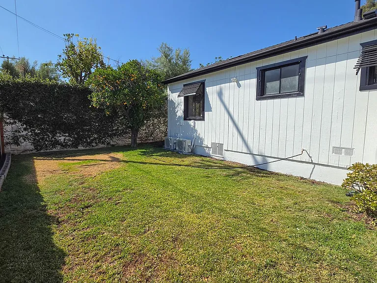 13524 Starbuck St — Photo 17