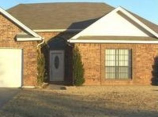 1615 Johnson Rd, Iowa Park, TX 76367