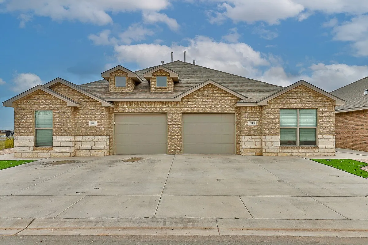 Building Photo - 1901 Langford Ave #B