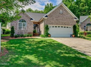 206 Hanging Moss Ct, Wilmington, NC 28412