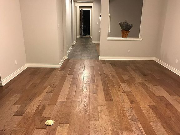 2nd image of 2021 Southcreek Dr