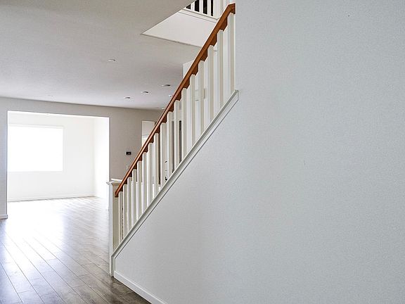 5th image of 14810 Shelburne Ct