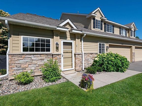 2nd image of 1557 Fox Hunt Way
