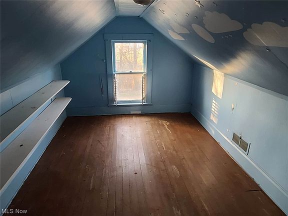 2nd image of 5625 Mill St