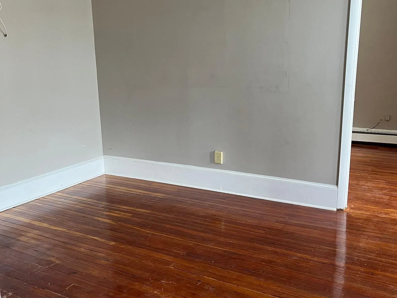 2 bed, 1000 sqft, $1,500 — Photo 4