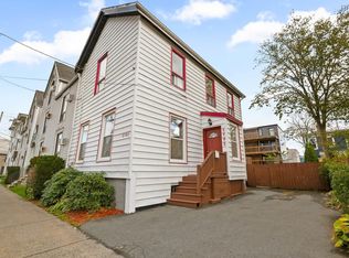 5792 West St, Halifax, NS B3K1H8
