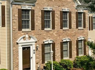 88 Castleview Dr, Mc Kees Rocks, PA 15136