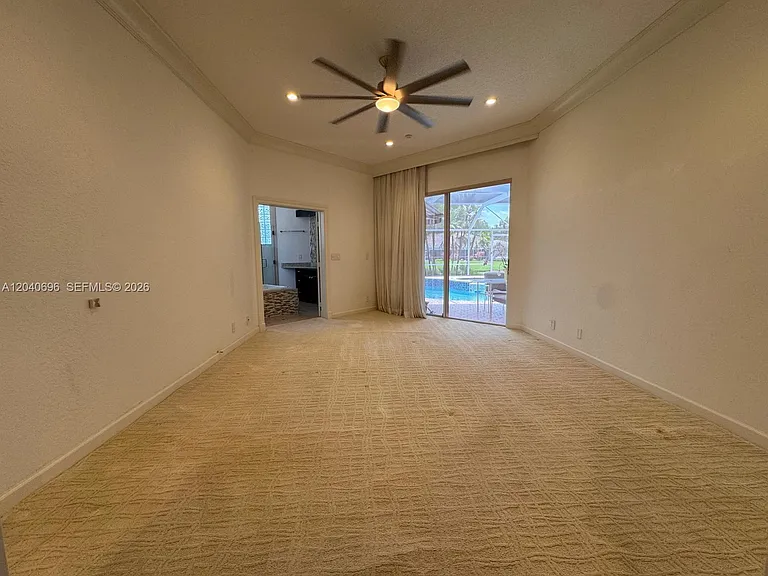 4324 NW 65th Ter — Photo 17
