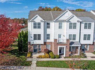 5940 Woodshire Dr, Westerville, OH 43081