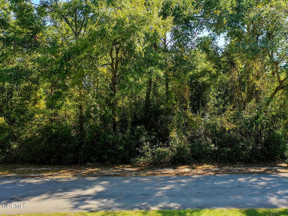1st image of 826 Chadwick Shores Drive