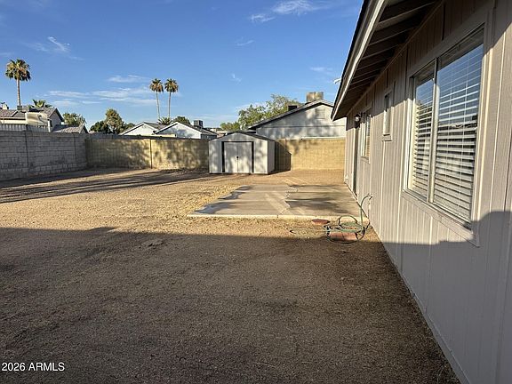 4th image of 5832 W JOHN CABOT Road