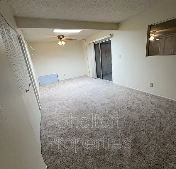 10103 N 97th Ave #B — Photo 3
