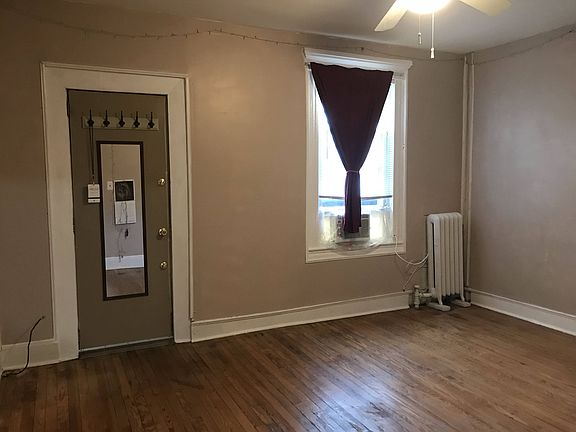 4th image of 2848 Guilford Ave APT 2