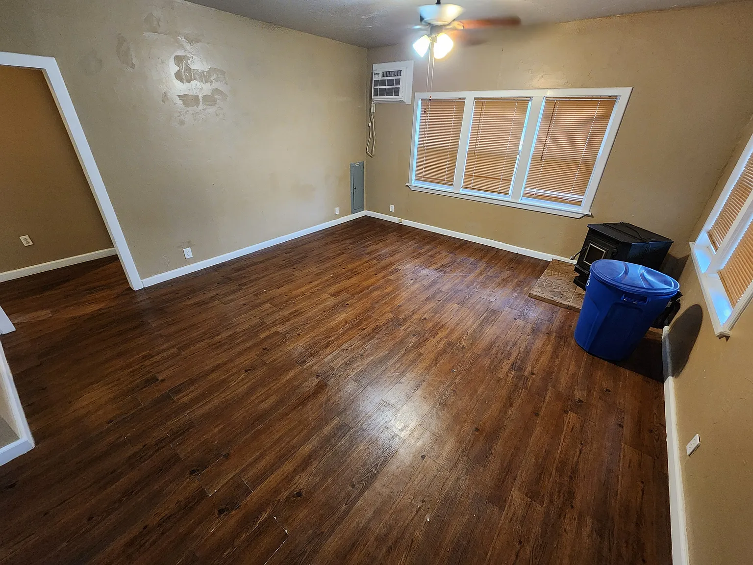 24152 SH 1W- Plunkett - 1 — Photo 2