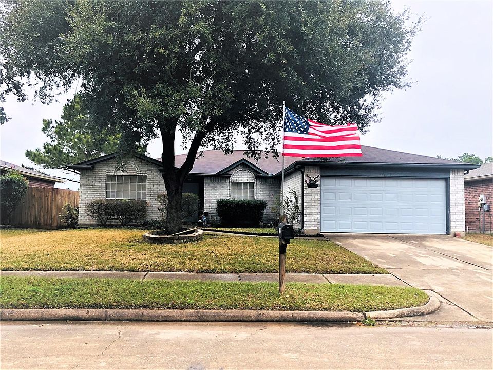 1st image of 7919 Summer Place Dr