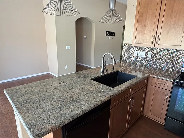 3752 Citrus Heights Ave — Photo 12