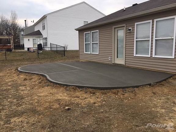 2nd image of 473 Parkview Dr