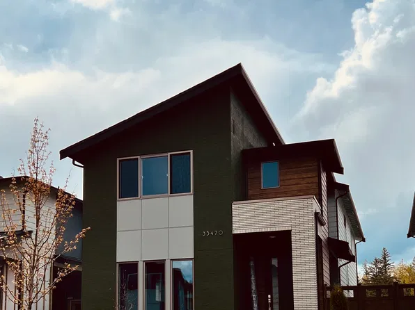 33470 Golden Lakes Ln, Black Diamond, WA 98010