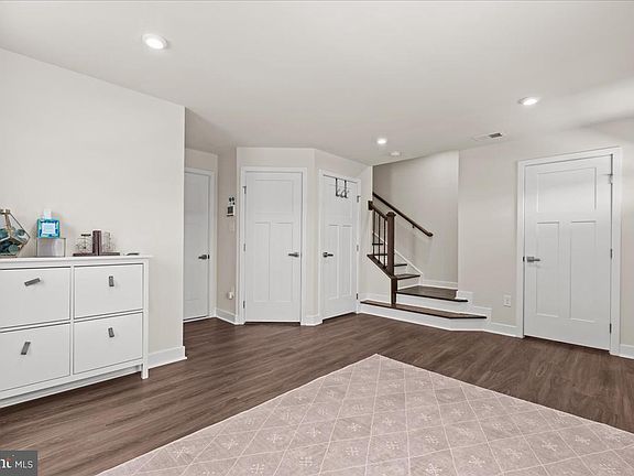 5th image of 2037 Tobacco Mill St