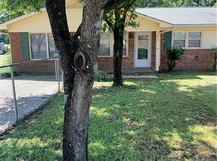 7607 Decatur Dr, Fayetteville, NC 28303