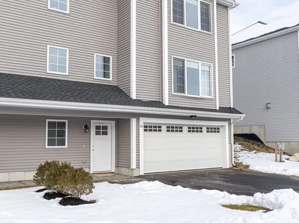 35 Pouts Ln #35, Uxbridge, MA 01569