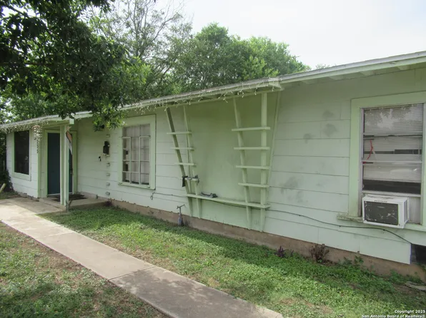 255 Charcliff, San Antonio, TX 78220