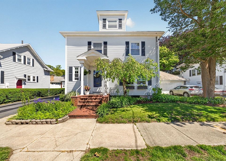 1st image of 119 Plymouth St