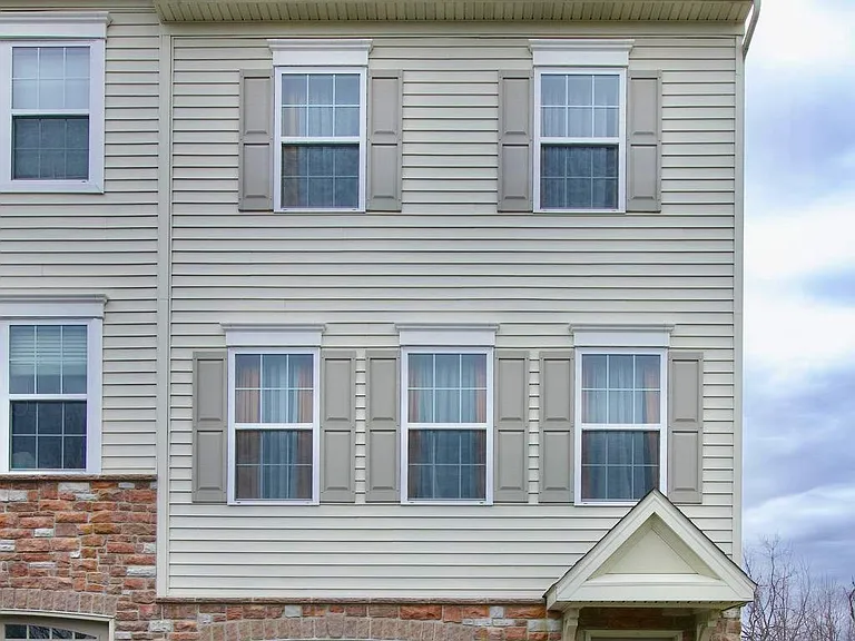633 Keswick Ct — Photo 4