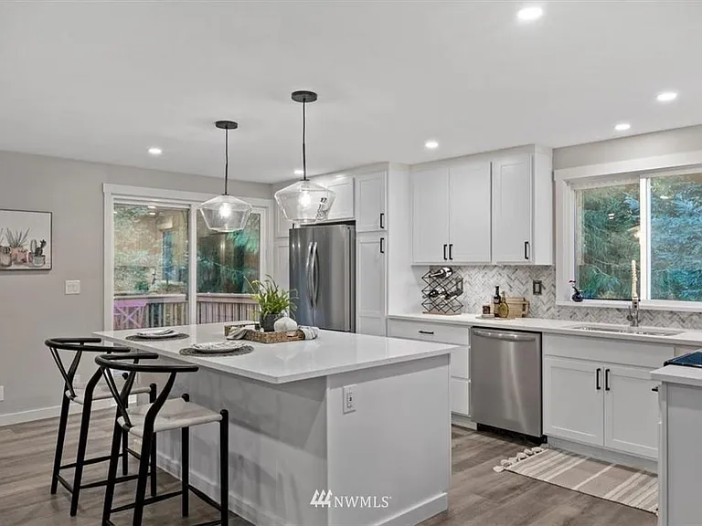 7428 2nd Dr SE — Photo 3