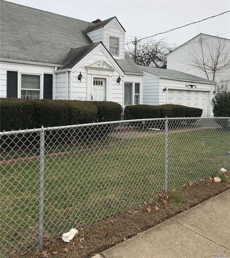 32 Remsen Ave, Hempstead, NY 11550 Zillow