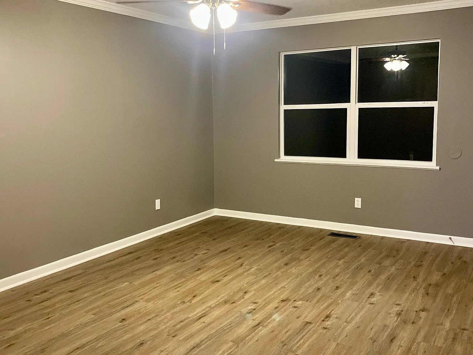 2 bed, 1.0 bath, 881 sqft, $950 — Photo 4