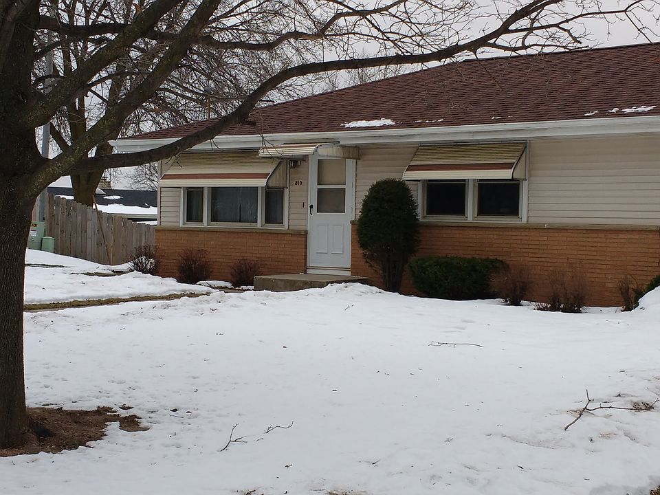 1st image of 815 Riverview Dr