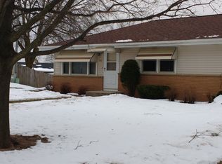 815 Riverview Dr, Plymouth, WI 53073