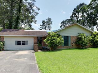 202 Des Jardin Ave, Lafayette, LA 70507
