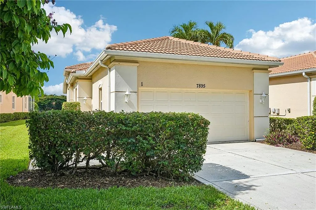 3 bed, 2.0 bath, 1742 sqft, $3,500 — Photo 1