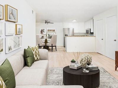 18820 Mandan St APT 407, Santa Clarita, CA, 91351