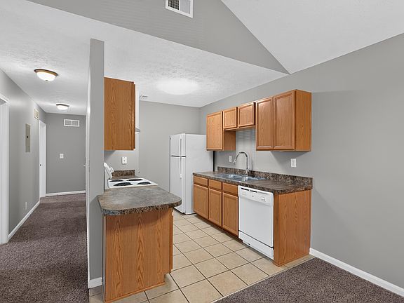 3rd image of 159 Baker Dr #103