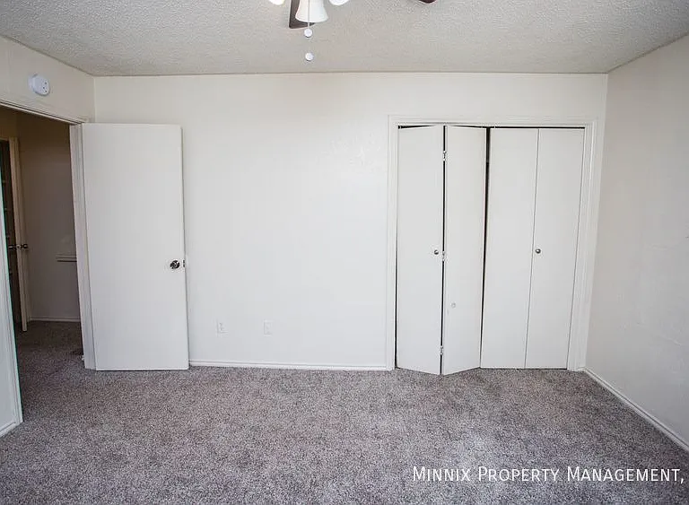 5804 6th St #B — Photo 12