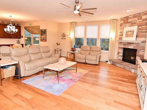 4th image of 1020 Adlo Ln