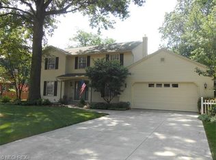 32297 Stoney Brook Dr, Avon Lake, OH