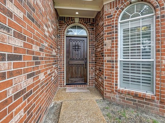 4th image of 1135 Mossy Knoll Dr