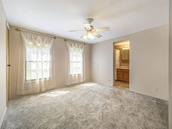 4th image of 6097 Amberton Dr